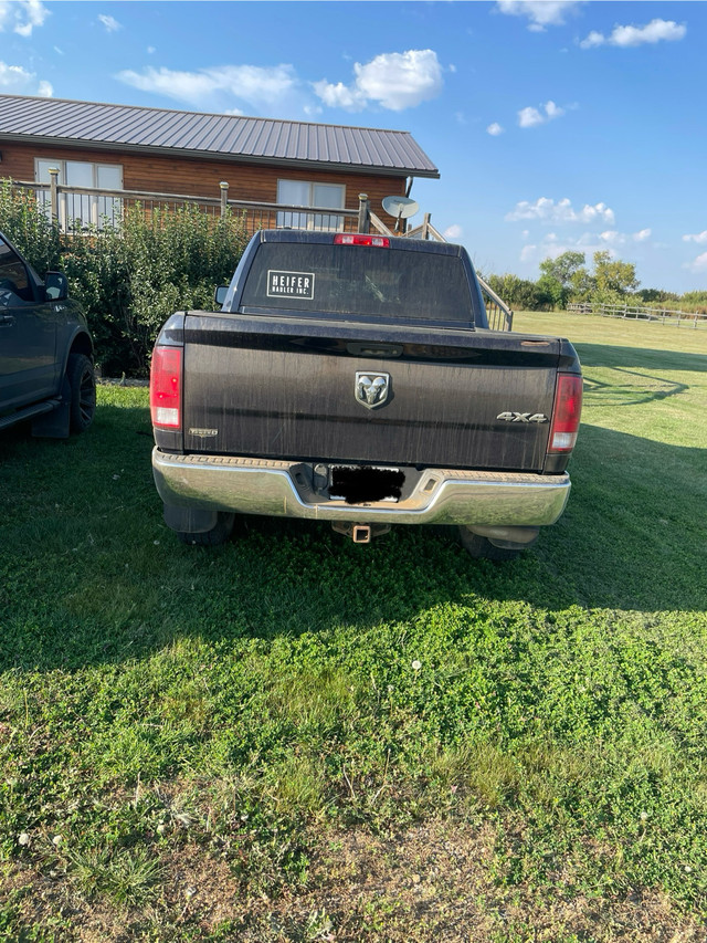 2015 Ram 1500 in Cars & Trucks in Medicine Hat - Image 4
