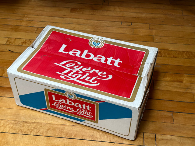 Vintage Boîte Labatt Légère Light Carton Box dans Art et objets de collection  à Ville de Montréal