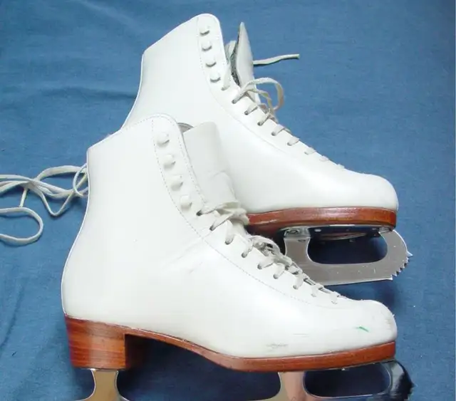 Looking for private skating lessons 65215450280323120