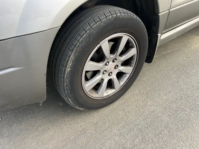 Subaru forester 2006590535797192140803