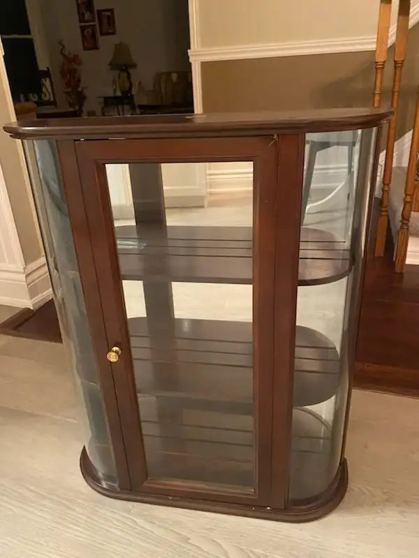 Vintage The Bombay Company Wooden Wall Mounted Curio W/mirror in Home Décor & Accents in Oakville / Halton Region - Image 5