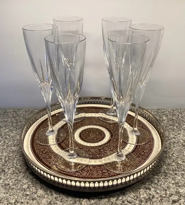 6 “Lorren Home Trends RCR Crystal Fusion” Champagne Glasses in Kitchen & Dining Wares in West Island - Image 2