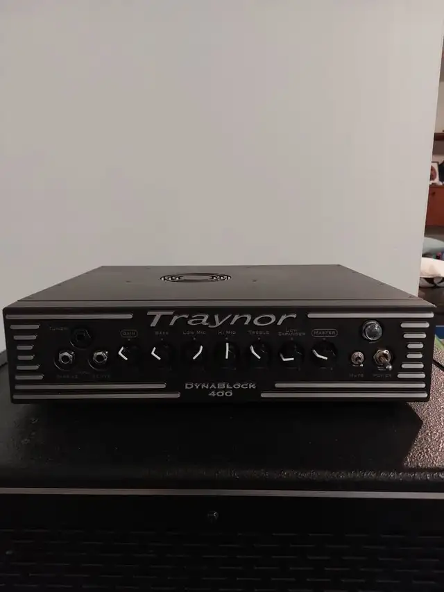 Bass amp head - Traynor Dynablock 400W in Amps & Pedals in St. Albert - Image 3