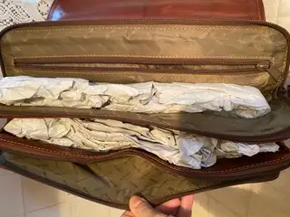 Leather briefcase65076622677249122