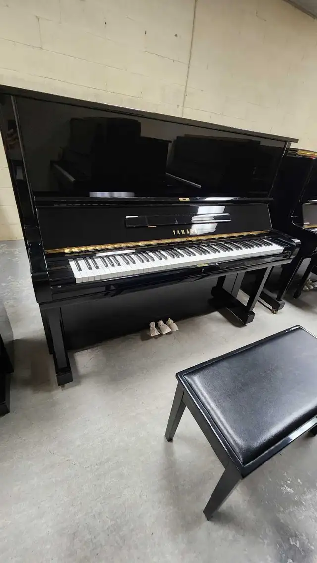 Yamaha U3 Professional Upright | MONTREAL IN STOCK | in Pianos & Keyboards in City of Montréal - Image 4