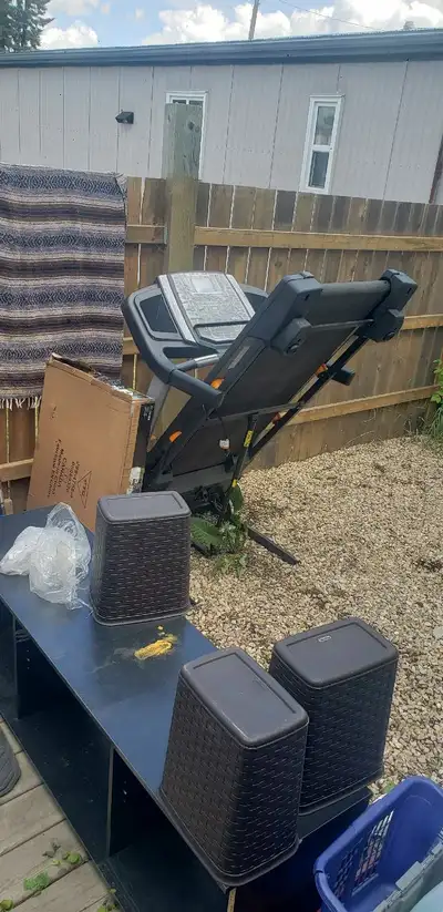 Just moved in and don't have space. I used it at my last home in the garage. Text - 780-920-7149 Mak...
