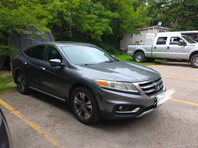 2014 Honda Accord Crosstour AWD  PARTS— $500 OBO in Auto Body Parts in Muskoka - Image 2