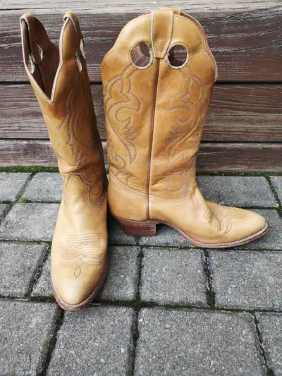 Men's Cowboy Boots, View more