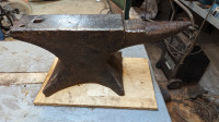 Anvil 194 lbs with metal stand