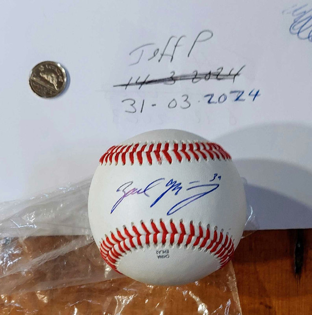 Detroit tigers autograph baseballs  in Arts & Collectibles in Leamington - Image 4