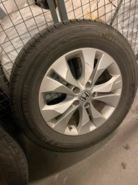 Honda CR-V tires and rims