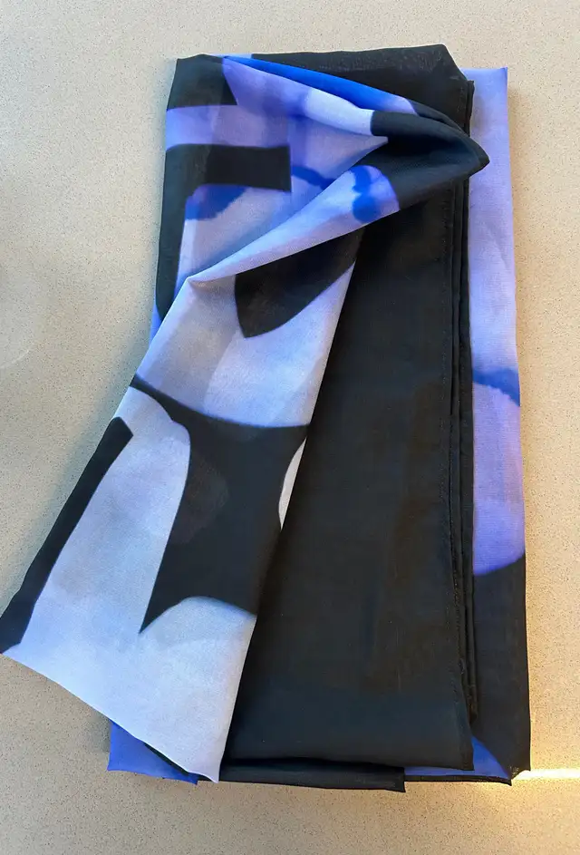 NWOT Ladies MultiColored Scarf with Slogan63234861427331121