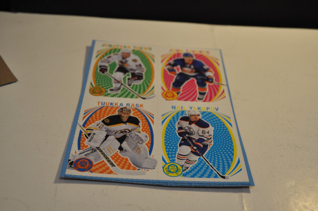 o pee chee hockey 2013-2014 -2014-2015 card box panels bottom lo dans Art et objets de collection  à Victoriaville - Image 3