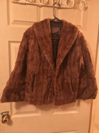 VINTAGE SEARS WOMENS  FUR COAT!IGreat condition!ASKING$125Now$90