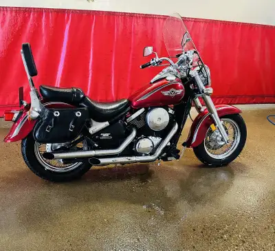 2002 Kawasaki Volcom 800 Runs awesome. Starts every time. Upgraded and no room for it. Well maintain...
