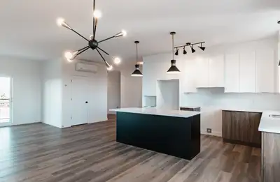 Magnifique logement de construction récente -Libre maintenant -1850$/mois - Pas chauffé ni éclairé -...