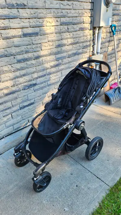 Baby Jogger City Select Stroller – Smooth Ride, Great Condition, View more