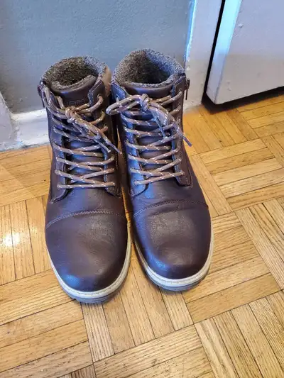 Men's  Burton Boots Brown Size 9  new, View more