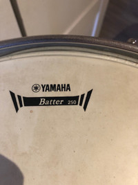 Yamaha snare drum Batter 250 with stand