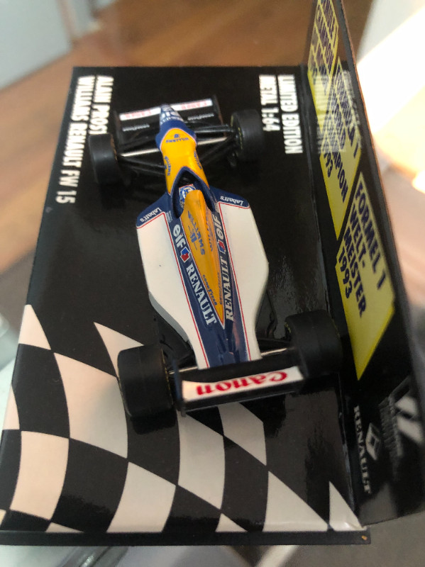 WILLIAMS RENAULT - FORMULE 1 - MODELE RÉDUIT -1/64 -RARE  - 80$ dans Art et objets de collection  à Laval/Rive Nord - Image 4