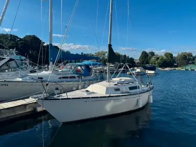 C&C 24 sailboat - great daysailer, sleeps 4, newer front sail, Bimini, solar power, fridge, depth me...