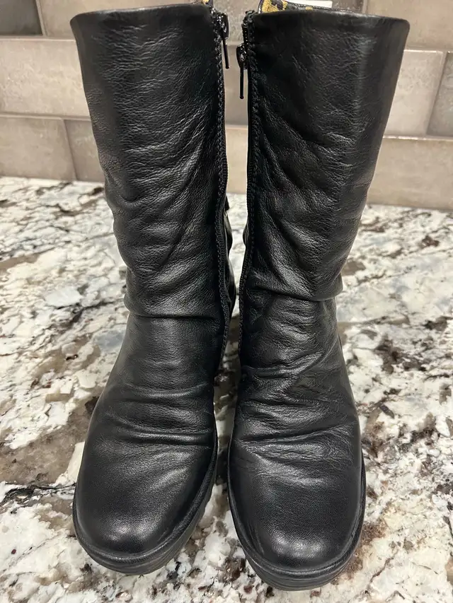 Women’s 8.5 Fly London leather boots in Women's - Shoes in Medicine Hat - Image 3