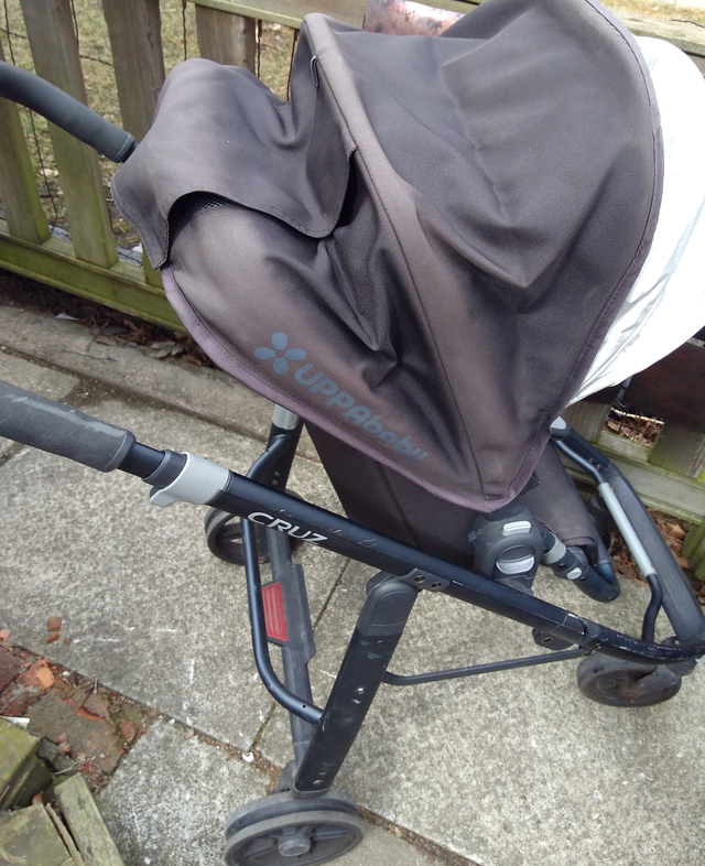Uppababy Cruz Stroller in Strollers, Carriers & Car Seats in City of Toronto - Image 4