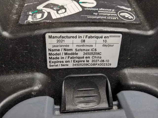 Infant/baby bucket car seat - used in Strollers, Carriers & Car Seats in London - Image 4