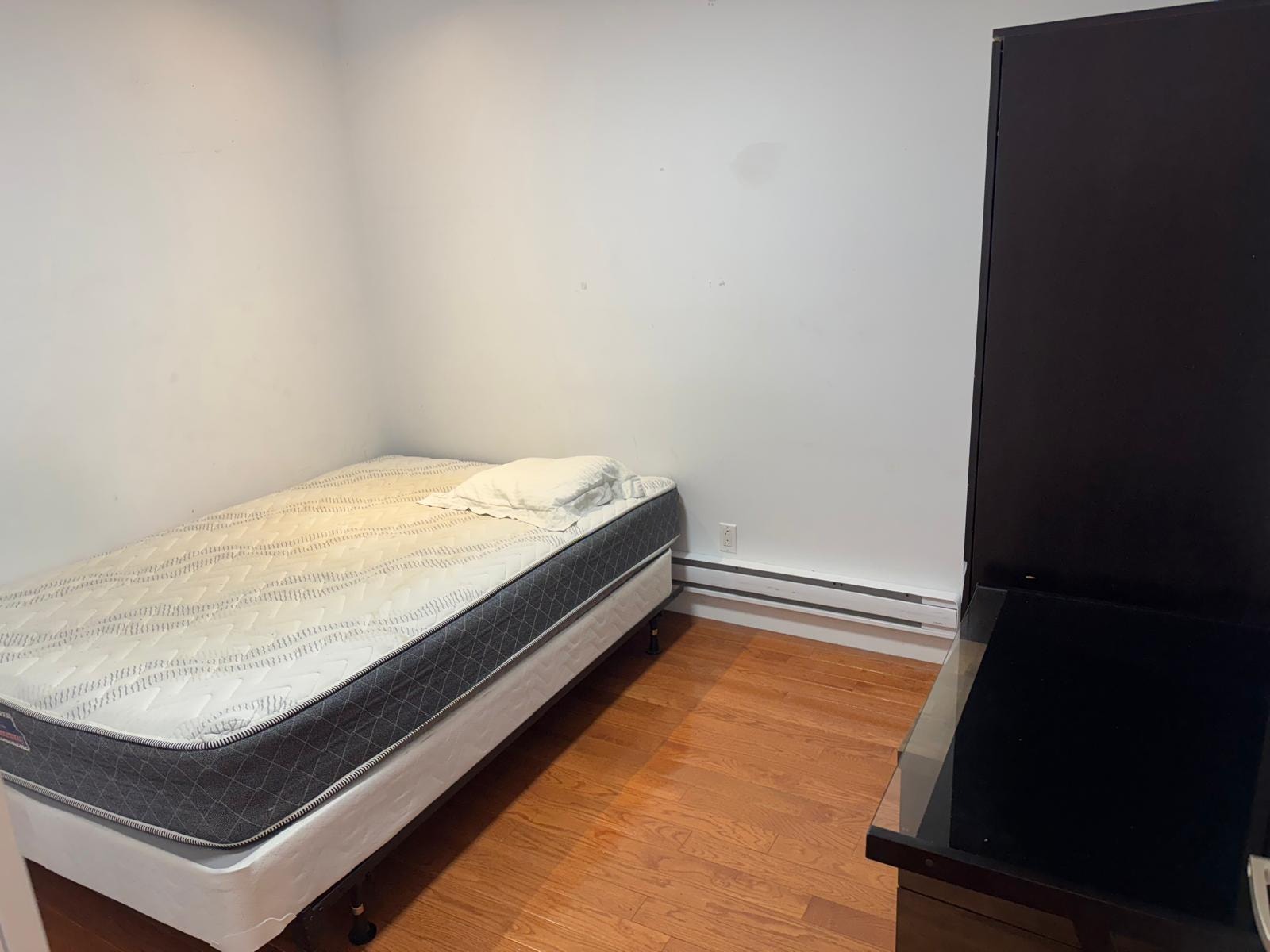 Colocation 1 chambre à louer meublée août/septembre Plateau — photo 1
