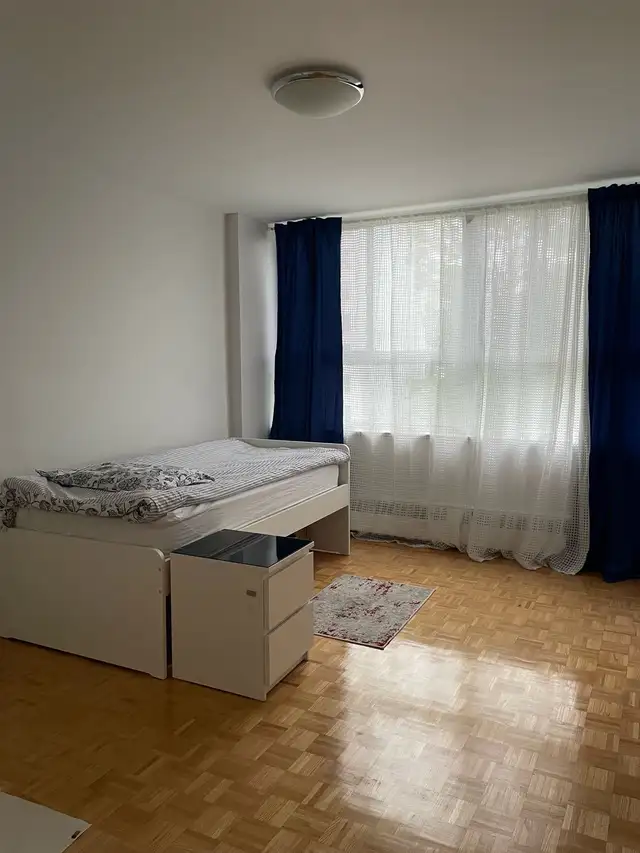 $1100 Private Room for rent  in Room Rentals & Roommates in City of Toronto - Image 8