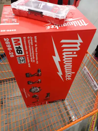 I'm searching for some cash paid work. Experienced in roofing,drywalling,painting,with handy man exp...