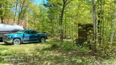 25 feet, 2004,Terry model limited edition, good shape, sleeps 6, 1 large pull out, can be seen on at...