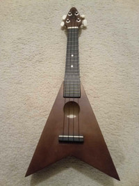 BRAVO FLYING V UKULELE 