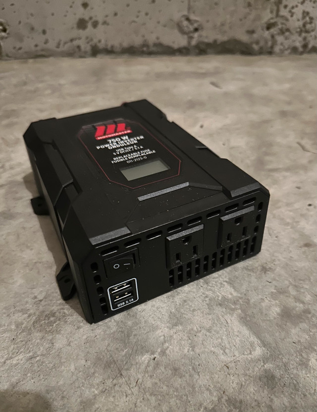 MOTOMASTER POWER INVERTER BRAND NEW in Outdoor Tools & Storage in Calgary - Image 3