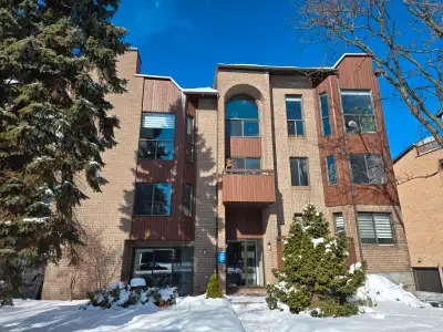 Condo 4 1/2 à louer à St Lambert