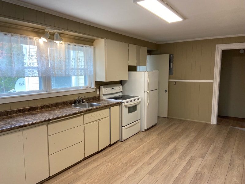 Large Ground floor one bedroom apartment Long Term Rentals