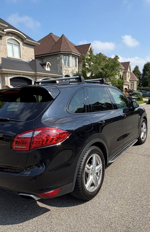 2013 PORCHE CAYENNE DIESEL — photo 2