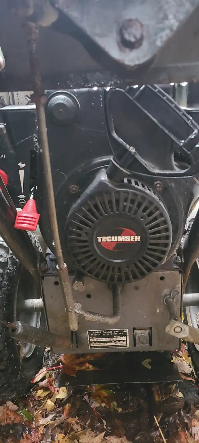 Snowblower Souffleuse Craftsman 10 HP in Snowblowers in Longueuil / South Shore - Image 3