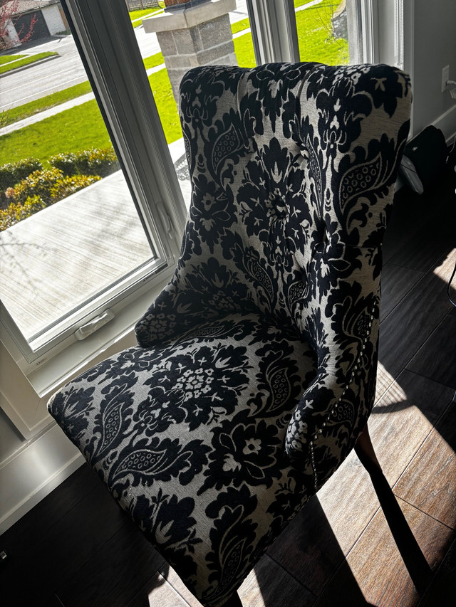 Dinning chairs  in Dining Tables & Sets in Oakville / Halton Region