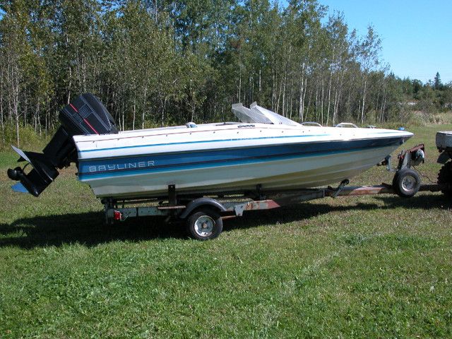 1989 Bayliner Capri 1500 with 90hp Force. in Powerboats & Motorboats in Kapuskasing - Image 3