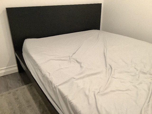 Matelas Ikea (Queen) dans Lits et matelas  à Longueuil/Rive Sud