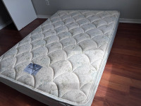 Queen bed mattress 
