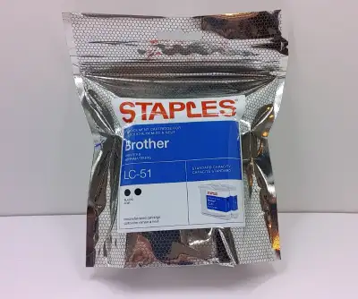 STAPLES Cartouches d'encre noire remises à neuf, Brother LC51 x2, View more