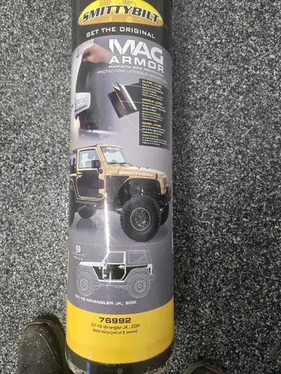 Couverture de carosserie magnetique contre les grafignure pour jeep deux portes
