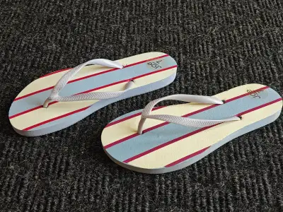 I am selling Joe Fresh Woman Flip Flop / Sandal in Platform Shoes Summer Beach Flip-Flops Slippers i...