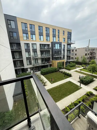 TRÈS BEAU CONDO À LOUER À QUELQUES PAS DU MÉTRO LANGELIER 4 1/2