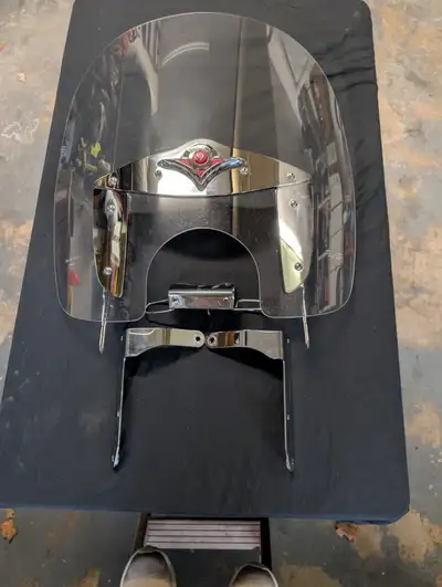 This OME Windshield and mount are in excellent condition. It came off a 2015 Classic Lt, but will fi...