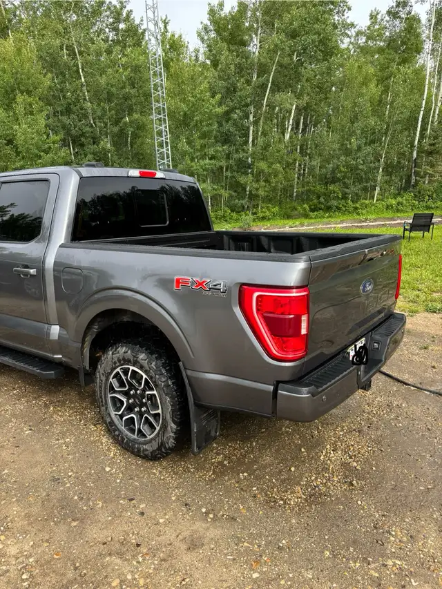 2023 Ford F-150 Powerboost XLT SuperCrew in Cars & Trucks in Grande Prairie - Image 5