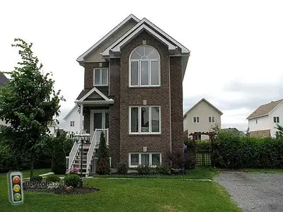 3 chambres- 3 rooms- Plateau de la capitale (Gatineau, Hull)