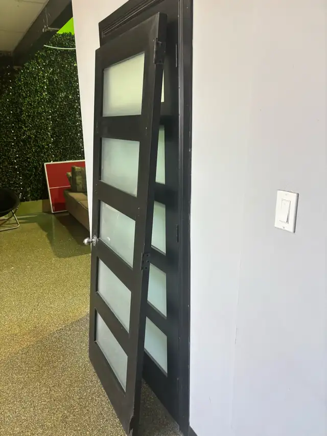 Porte intérieur vitres givrées ou dépolies in Windows, Doors & Trim in City of Montréal - Image 5